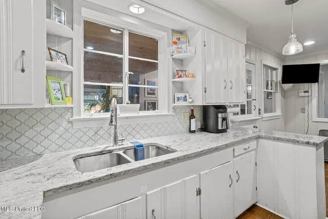 $298,000 | 3726 Greenwich Street, Jackson, MS 39216