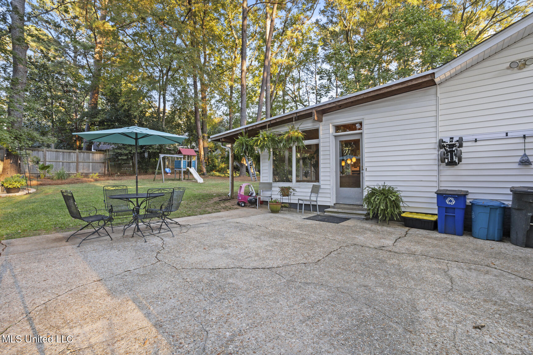 3726 Greenwich Street Jackson, MS 39216 - Photo 31 of 40 3726 Greenwich-30