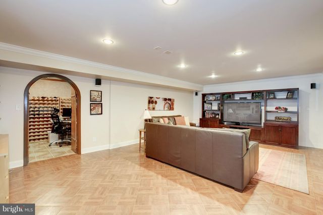 $1,075,000 | 4330 Kentbury Drive, Bethesda, MD 20814