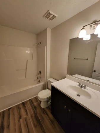 $1,250 | 3000 South Adams Street, Unit 214, Tallahassee, FL 32301