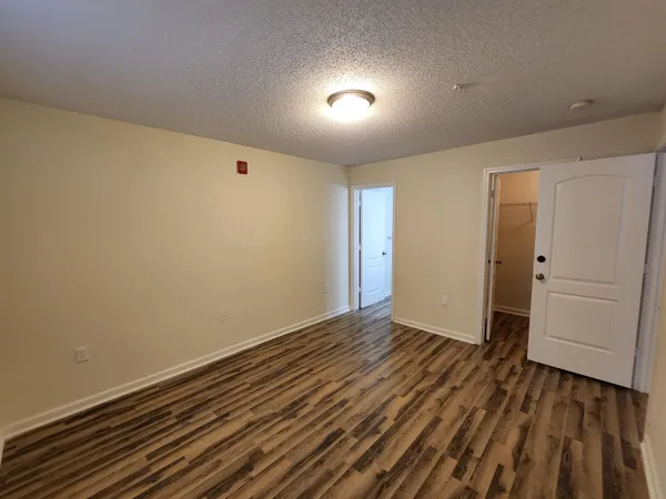 $1,250 | 3000 South Adams Street, Unit 214, Tallahassee, FL 32301