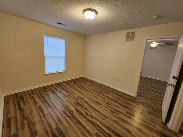 $1,250 | 3000 South Adams Street, Unit 214, Tallahassee, FL 32301