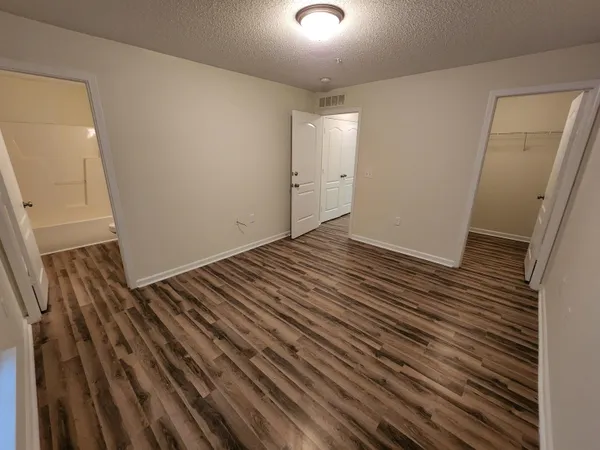 $1,250 | 3000 South Adams Street, Unit 214, Tallahassee, FL 32301