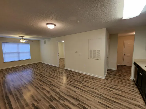 $1,250 | 3000 South Adams Street, Unit 214, Tallahassee, FL 32301