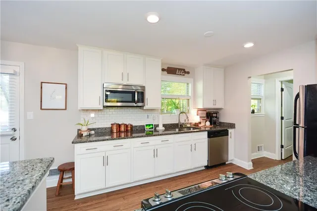 $359,900 | 5806 Stonehaven Drive Northwest, Kennesaw, GA 30152