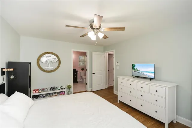 $359,900 | 5806 Stonehaven Drive Northwest, Kennesaw, GA 30152