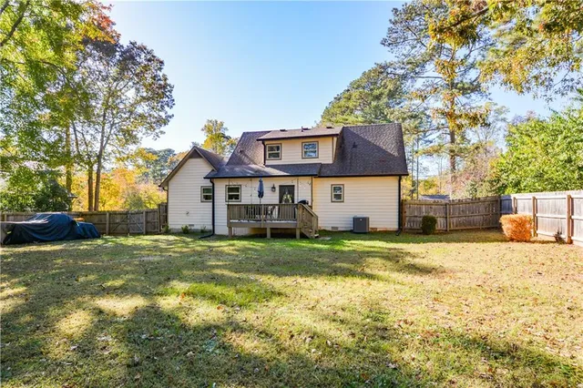 $359,900 | 5806 Stonehaven Drive Northwest, Kennesaw, GA 30152
