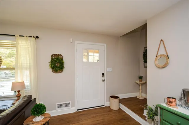 $359,900 | 5806 Stonehaven Drive Northwest, Kennesaw, GA 30152