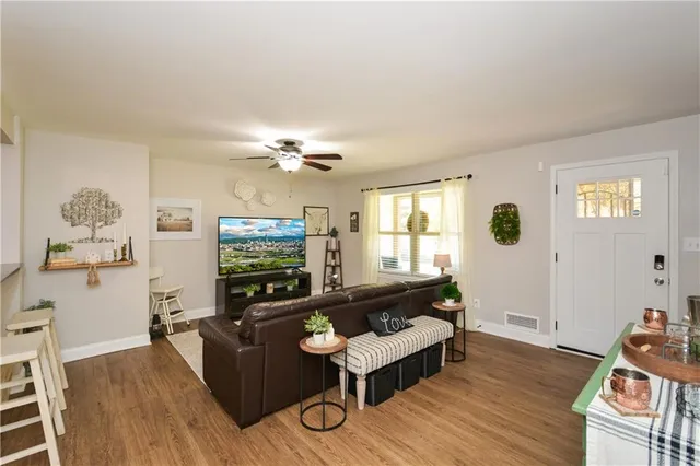 $359,900 | 5806 Stonehaven Drive Northwest, Kennesaw, GA 30152