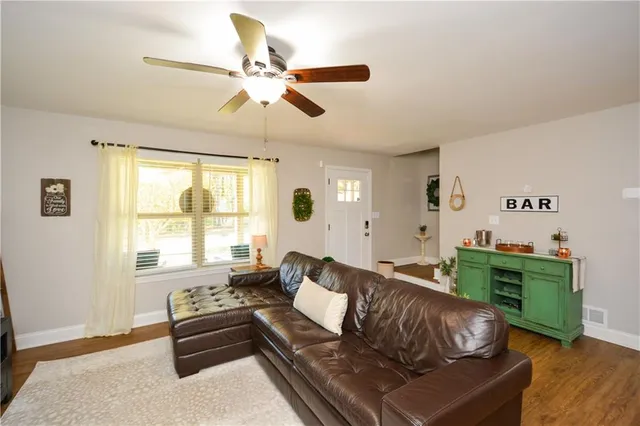 $359,900 | 5806 Stonehaven Drive Northwest, Kennesaw, GA 30152