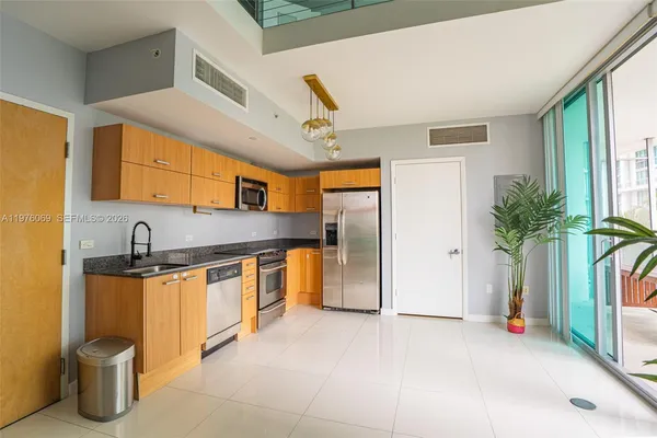 $2,875 | 350 South Miami Avenue, Unit 511, Miami, FL 33130