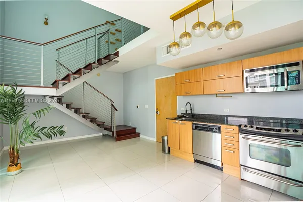 $2,875 | 350 South Miami Avenue, Unit 511, Miami, FL 33130