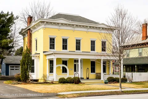 $1,250,000 | 110 Market Street, Saugerties, NY 12477