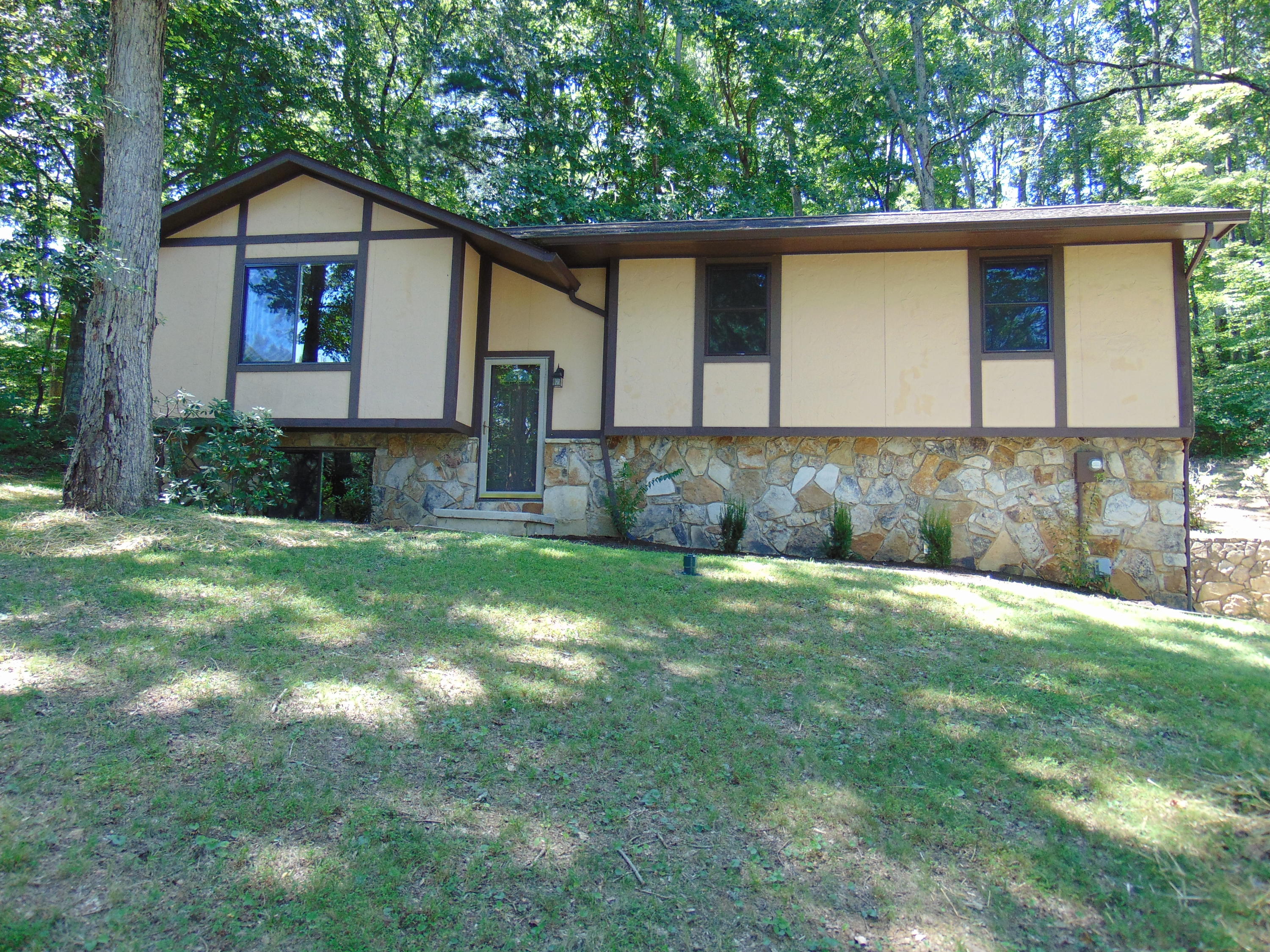 116 Trenton Drive Oak Ridge, TN 37830 - Photo 1 of 39 DSC01415