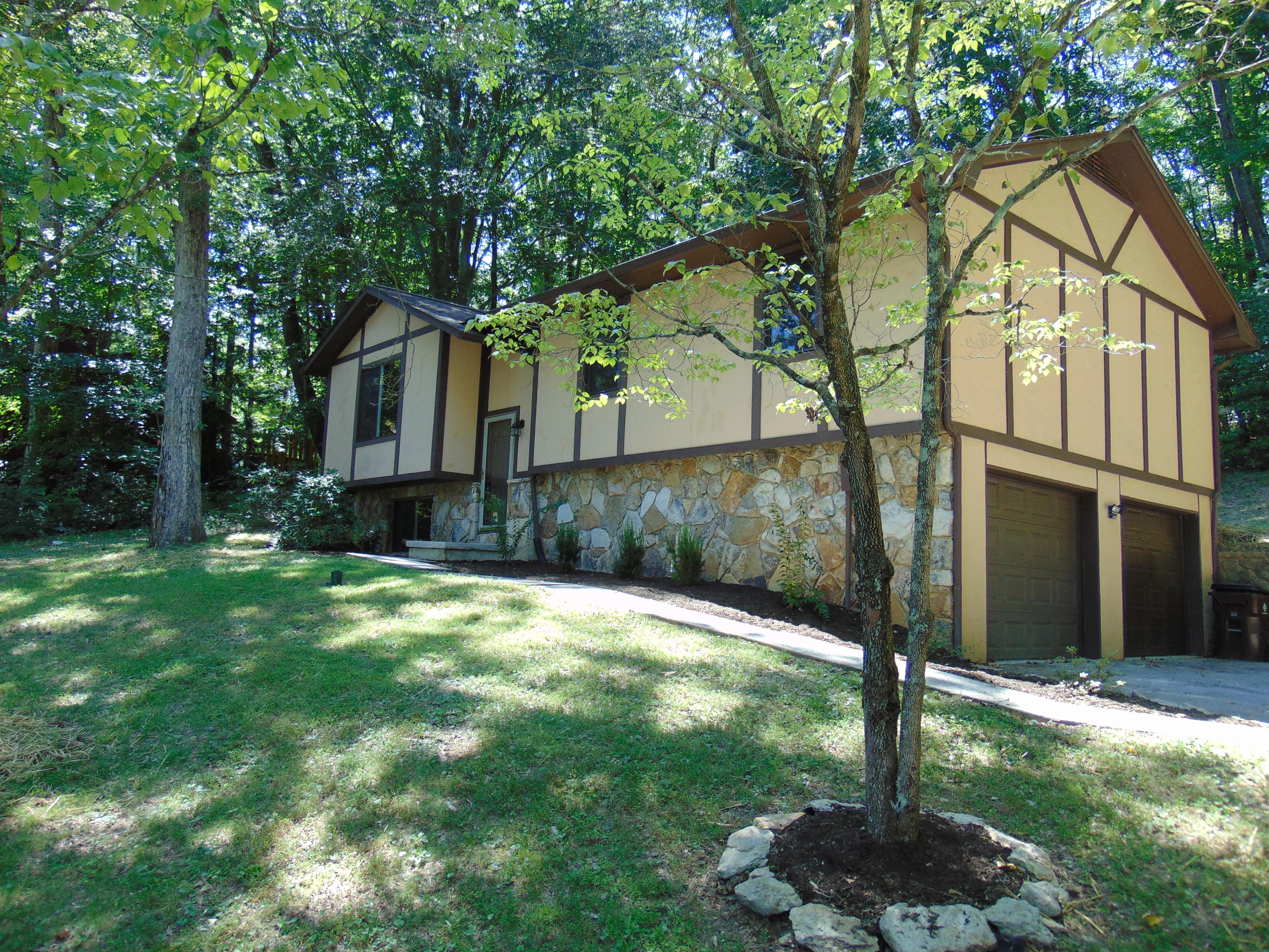 116 Trenton Drive Oak Ridge, TN 37830 - Photo 3 of 39 DSC01421