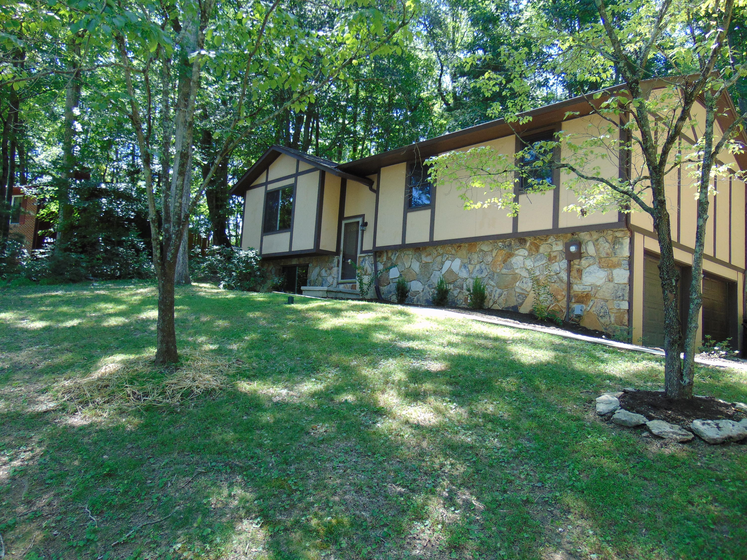 116 Trenton Drive Oak Ridge, TN 37830 - Photo 4 of 39 DSC01422