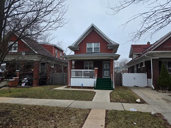 $300,000 | 316 South 10th Avenue, Maywood, IL 60153
