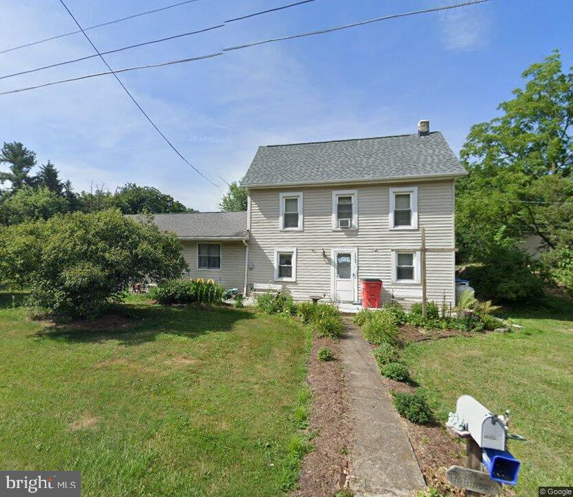 22209 Pondsville Road Smithsburg, MD 21783 - Photo 1 of 55 a front view of house with yard and green space
