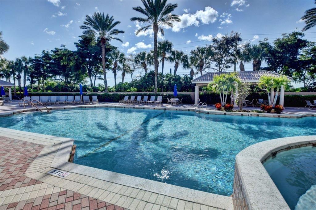 6710 Vía Roma Delray Beach, FL 33446 - Photo 25 of 35 a view of a backyard with a garden and plants