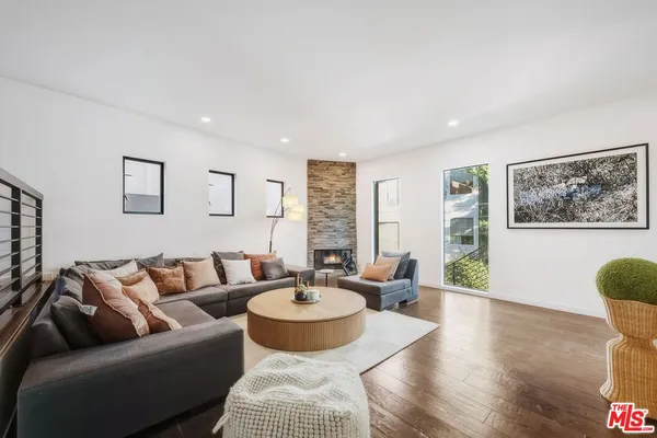 $1,995,000 | 3601 Dixie Canyon Place, Sherman Oaks, CA 91423