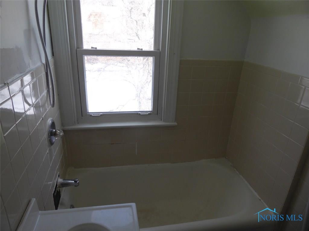 1115 Schmidlin Road Oregon, OH 43616 - Photo 20 of 30 Gallery Image 20