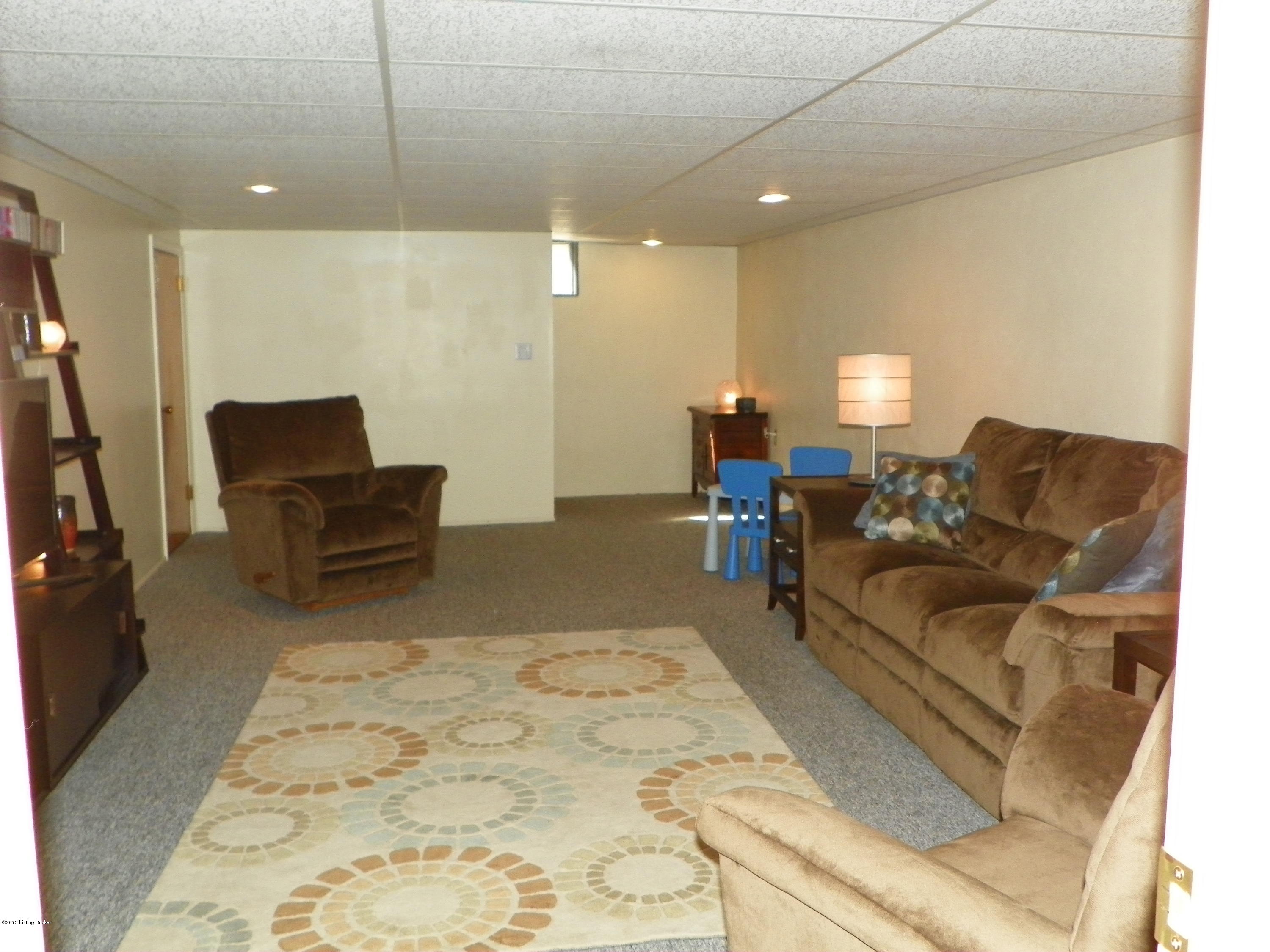 2860 Nepperhan Road Louisville, KY 40218 - Photo 42 of 51 101_1776
