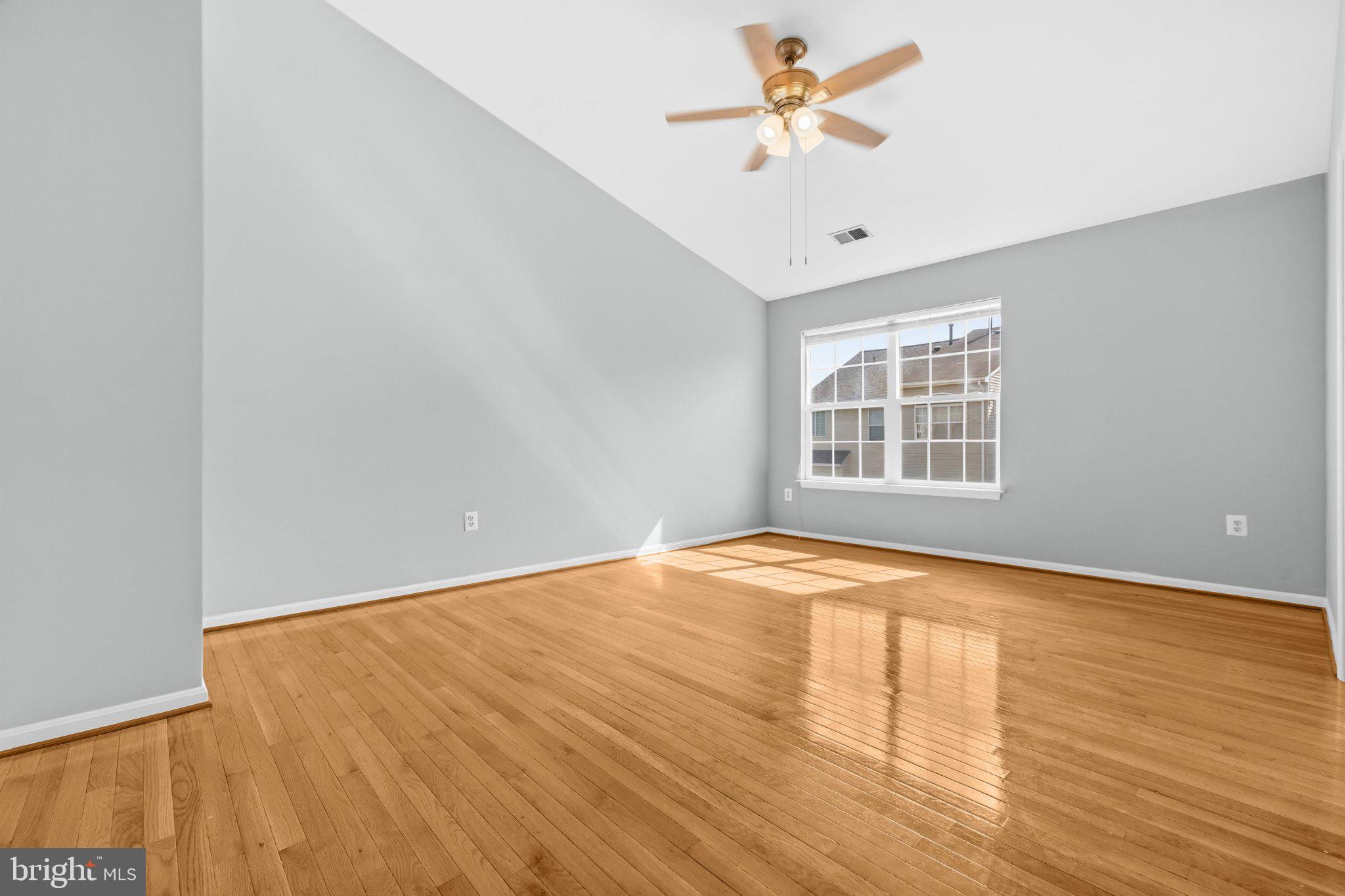 6687 Roderick Loop Gainesville, VA 20155 - Photo 18 of 46 Gallery Image 18