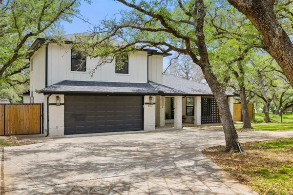 $620,000 | 607 Liveoak Drive, Johnson City, TX 78636