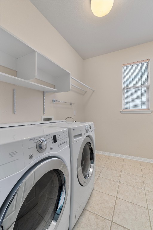 122 Nolan Drive Georgetown, TX 78633 - Photo 27 of 35 a utility room with dryer and washer