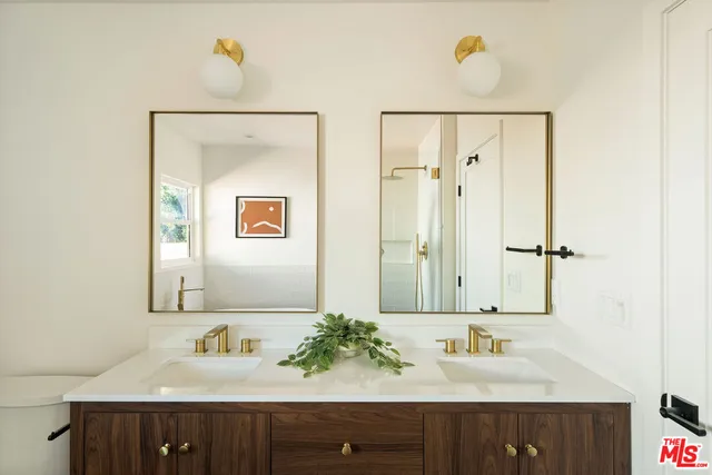 $1,495,000 | 4606 10th Avenue, Los Angeles, CA 90043