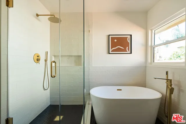 $1,495,000 | 4606 10th Avenue, Los Angeles, CA 90043