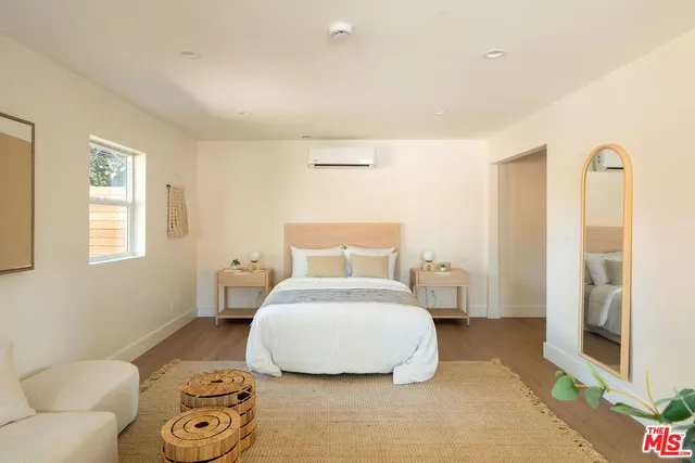 $1,495,000 | 4606 10th Avenue, Los Angeles, CA 90043