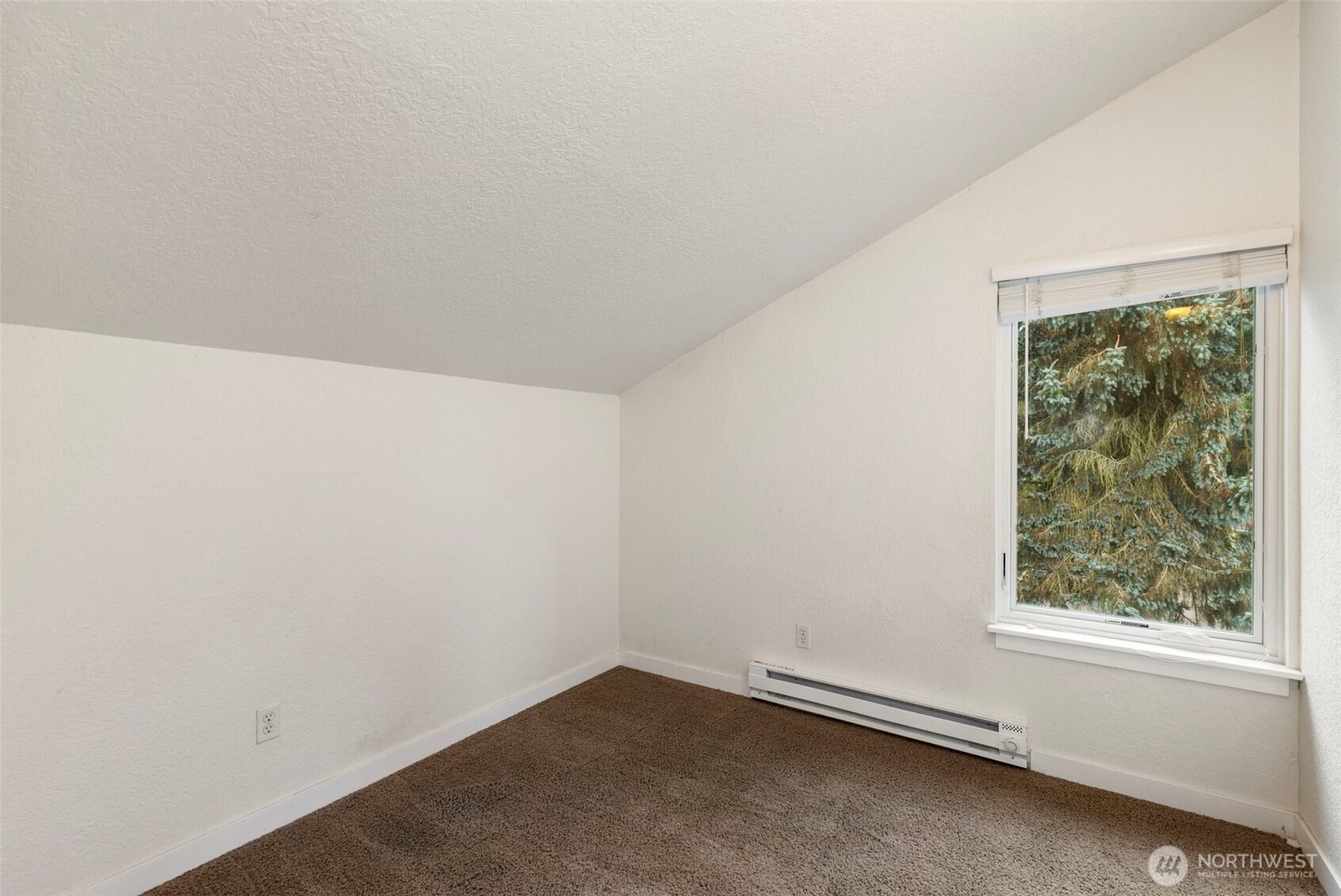 101 D Street Port Hadlock, WA 98339 - Photo 22 of 36 an empty room with a window