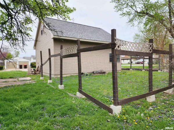 $29,500 | 711 North Madison Street, Lincoln, IL 62656