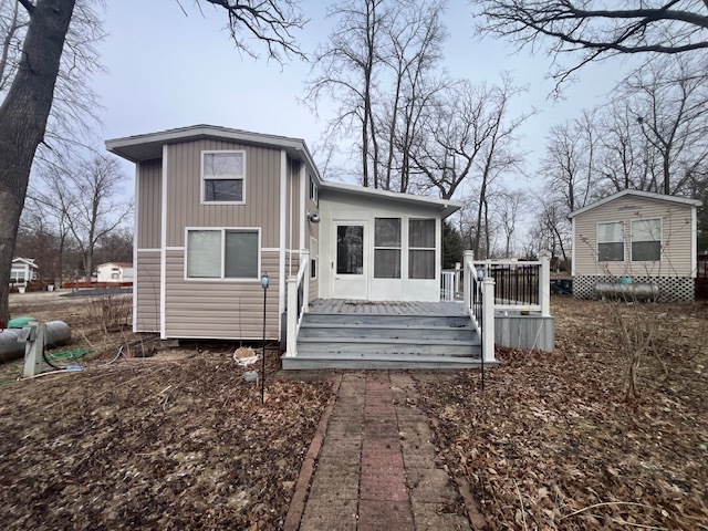 2795 East 28th Road Marseilles, IL 61341 - Photo 2 of 23 a front view of a house with a yard
