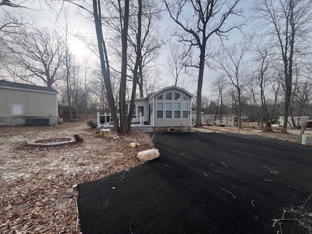 2795 East 28th Road Marseilles, IL 61341 - Photo 4 of 23 a view of road with tree