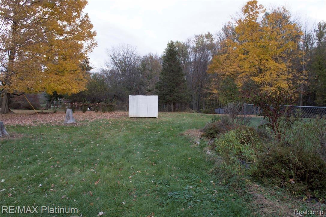 2885 West Marr Road Howell, MI 48855 - Photo 24 of 29 DSC_0384.jpg