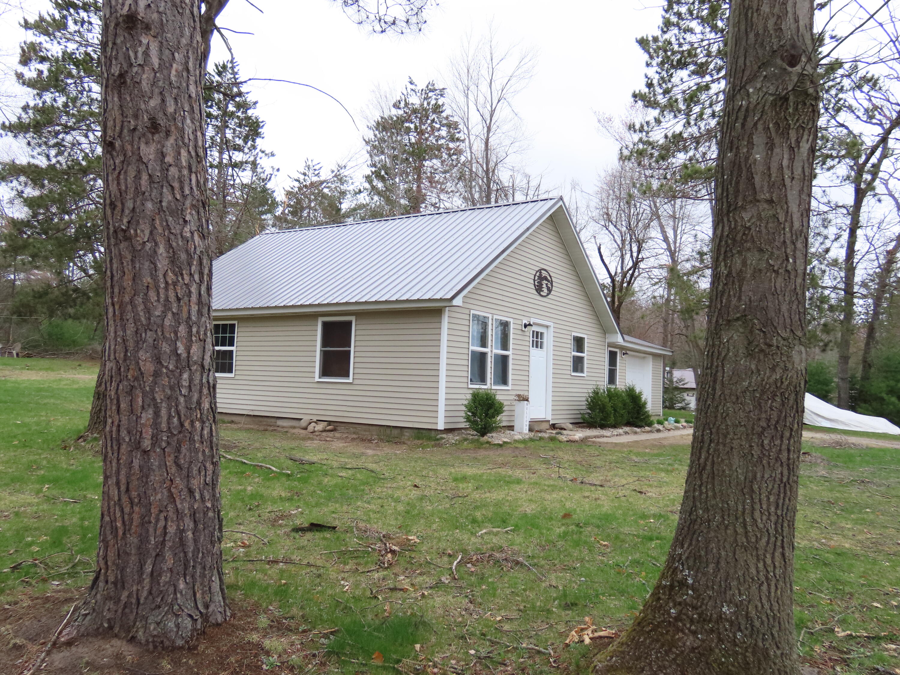 11706 Pettenger Road Atlanta, MI 49709 - Photo 9 of 34 Gallery Image 9