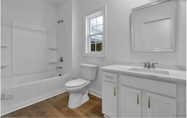 $519,900 | 5665 Southwestern Boulevard, Unit 14B, Hamburg, NY 14075