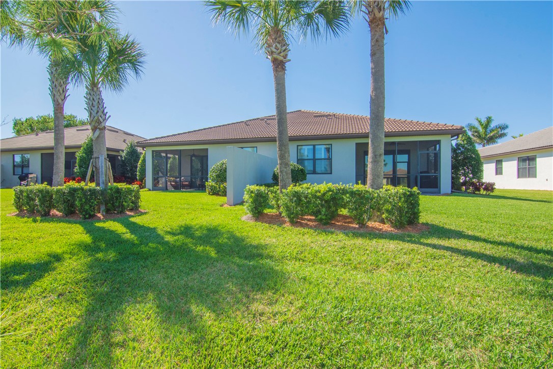 5114 Unity Square Vero Beach, FL 32967 - Photo 3 of 28 Gallery Image 3