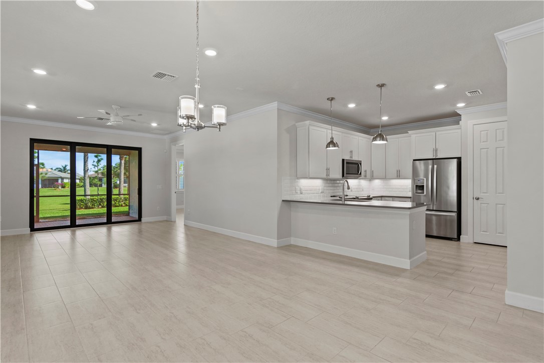 5114 Unity Square Vero Beach, FL 32967 - Photo 5 of 28 Gallery Image 5
