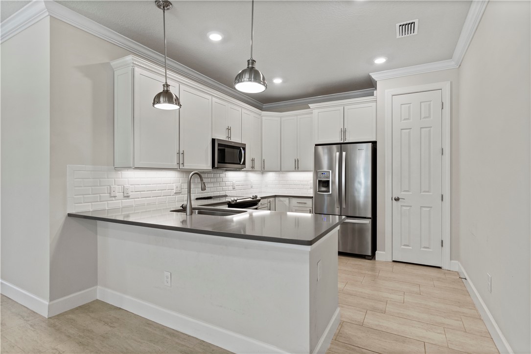5114 Unity Square Vero Beach, FL 32967 - Photo 7 of 28 Gallery Image 7