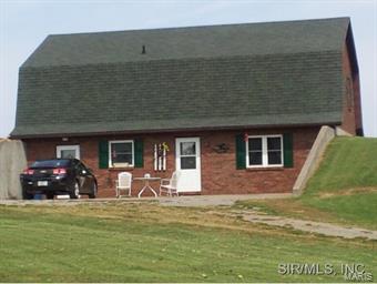 10333 Paradise Road Chester, IL 62233 - Photo 1 of 24