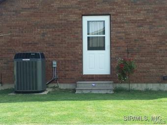 10333 Paradise Road Chester, IL 62233 - Photo 5 of 24