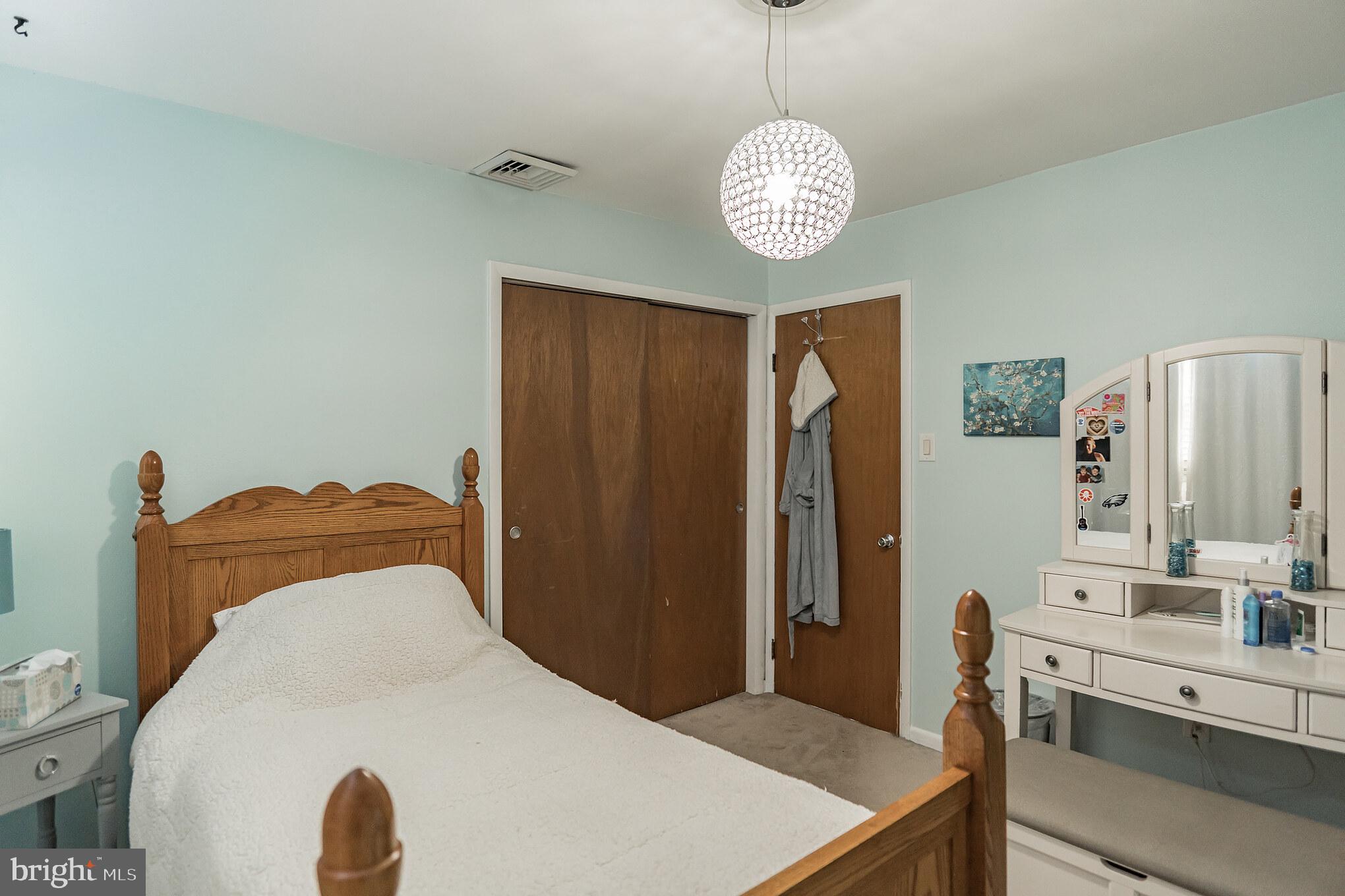 111 Springfield Meeting House Road Jobstown, NJ 08041 - Photo 21 of 36 3rd Bedroom