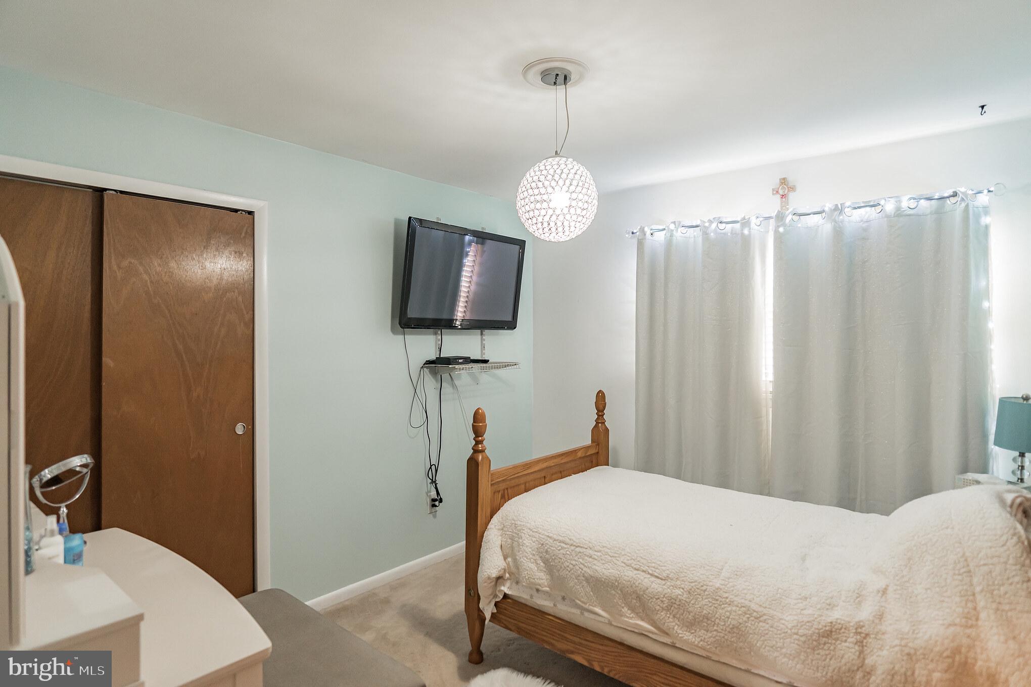 111 Springfield Meeting House Road Jobstown, NJ 08041 - Photo 23 of 36 3rd Bedroom
