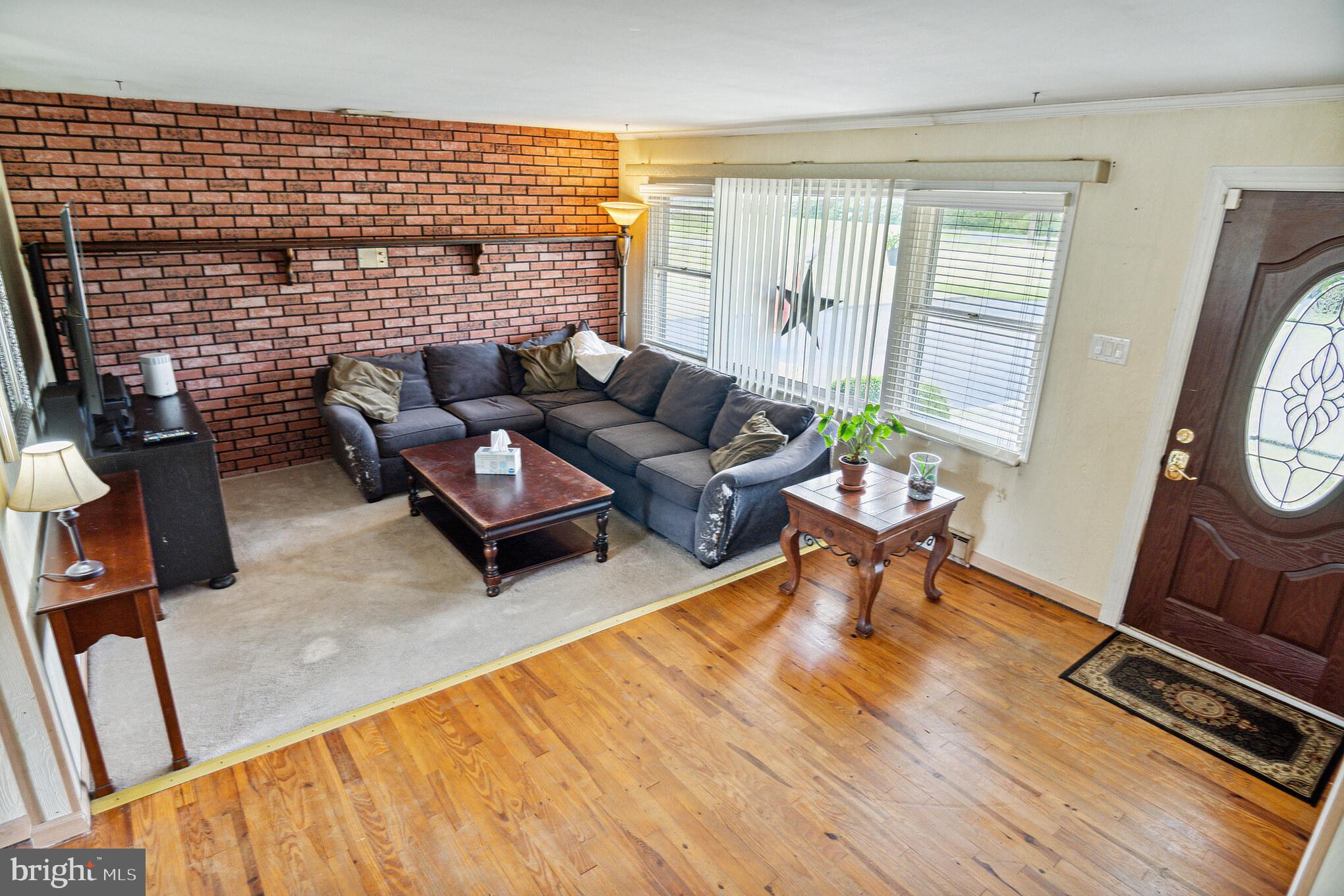 111 Springfield Meeting House Road Jobstown, NJ 08041 - Photo 7 of 36 Main Living Room
