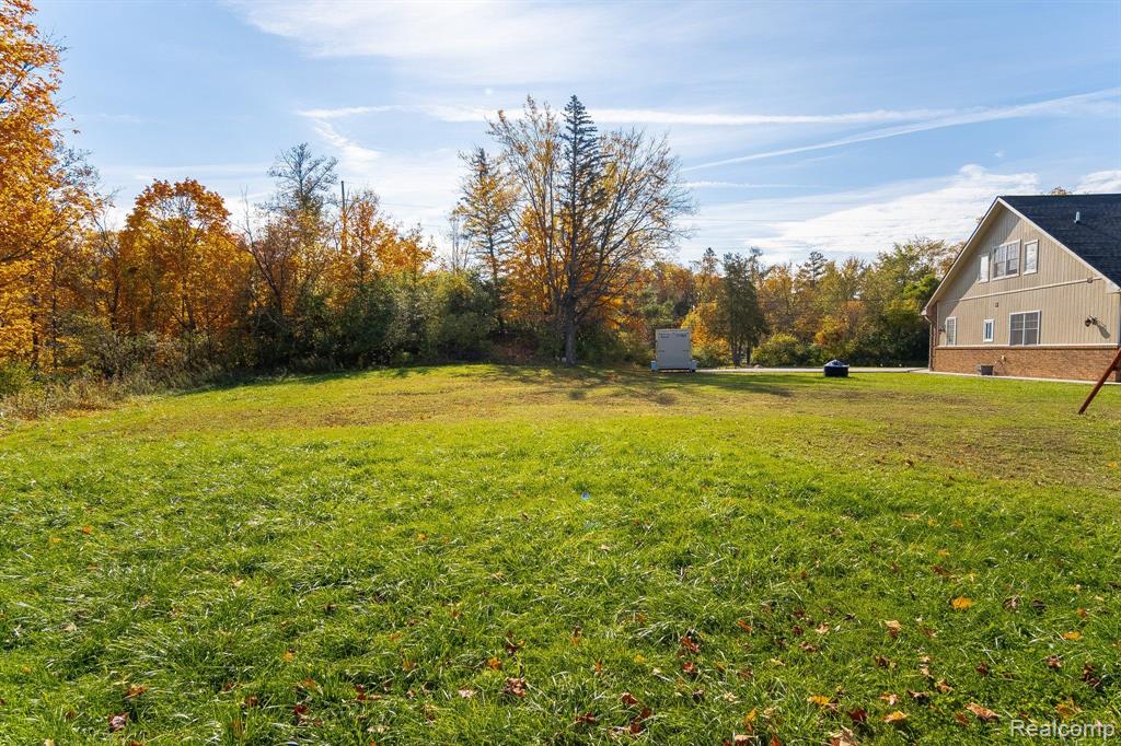 28706 West Nine Mile Road Farmington Hills, MI 48336 - Photo 50 of 51