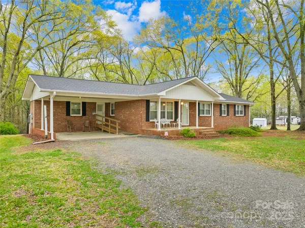 $1,125,000 | 322 South Main Street, Shelby, NC 28152