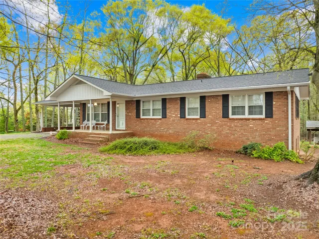 $1,125,000 | 322 South Main Street, Shelby, NC 28152
